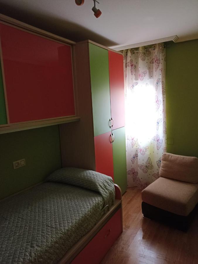 Piso Yade En Oviedo, Proximo A Los Vegas Con Parking Y Wifi מראה חיצוני תמונה